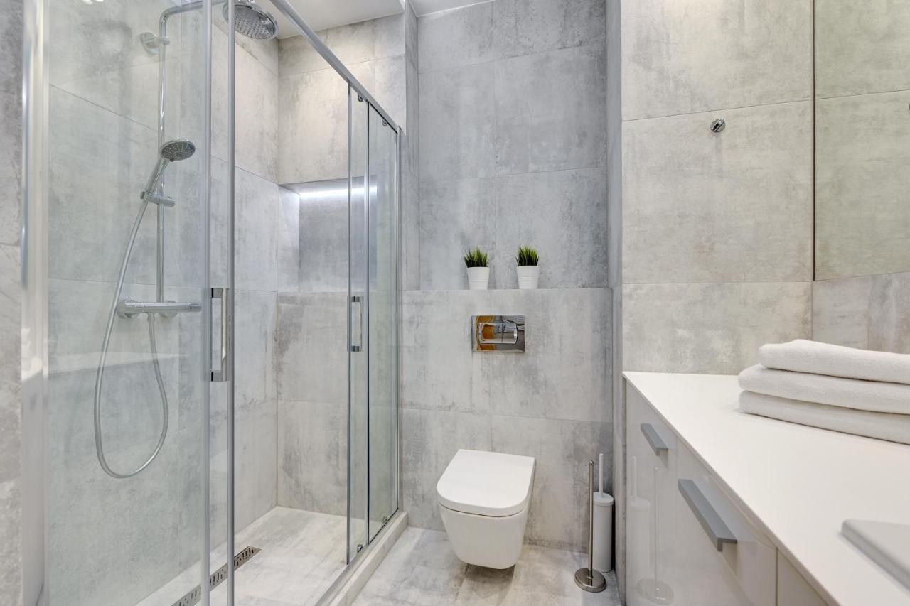 Central Apartment - Free Private Parking Γκντανσκ Εξωτερικό φωτογραφία